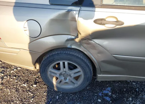 2000 Ford Focus Se из США, поврежденный, VIN 1FAFP34P3YW320989